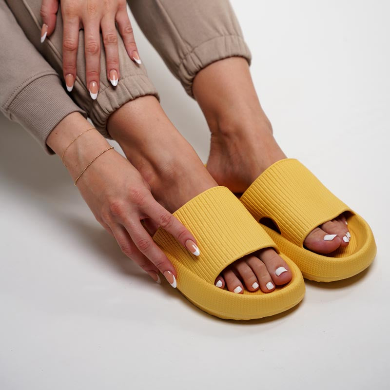 CozySteps™ - Cloud Slippers